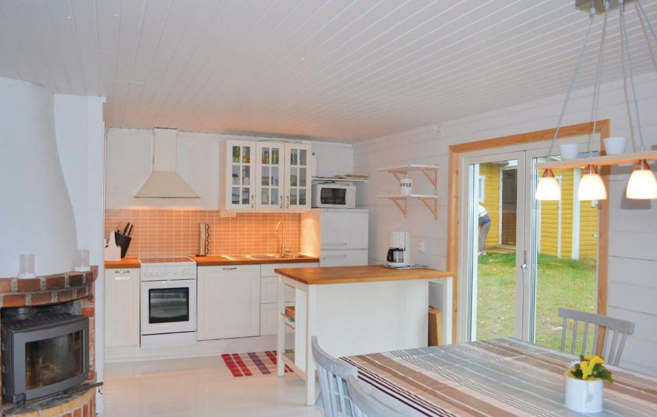 Nice Home In Ronneby With Kitchen Saltärna Екстериор снимка